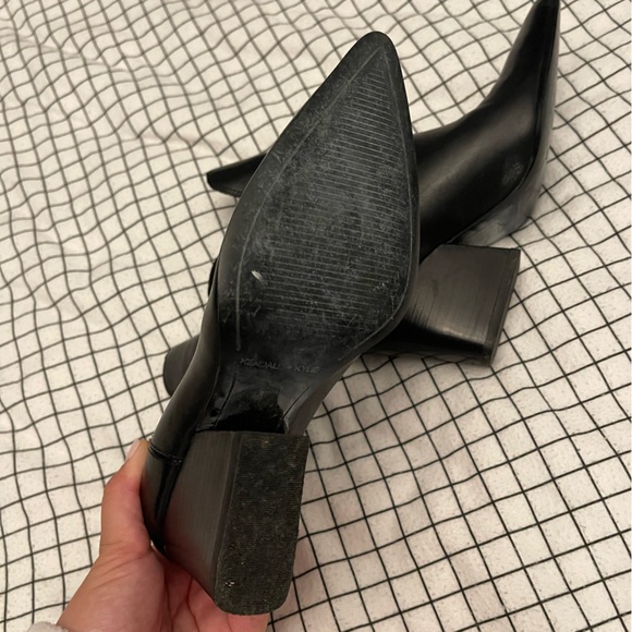 Kendall and Kylie Black booties size 5.5 - Picture 3 of 4